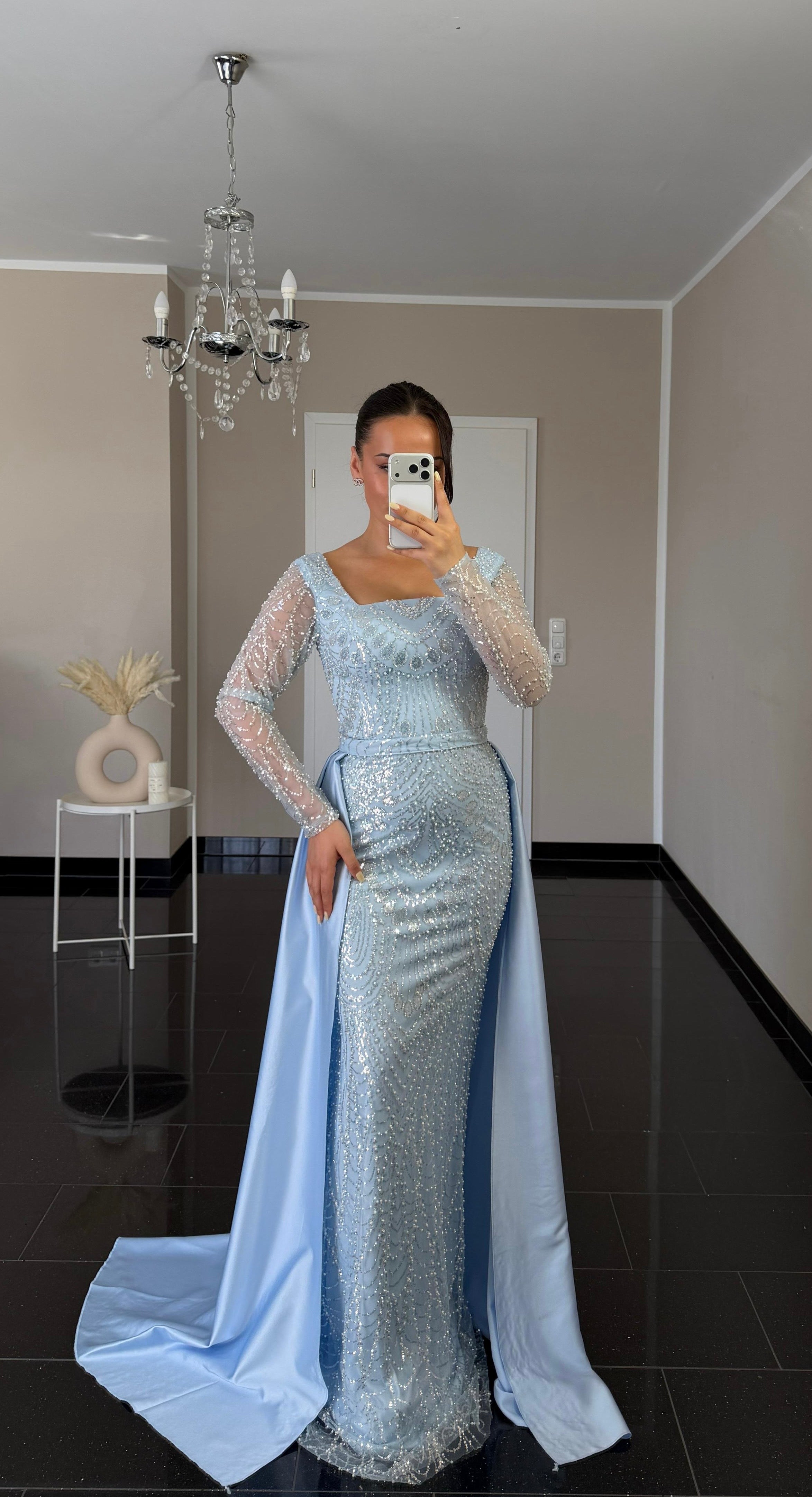 Elissa Babyblau