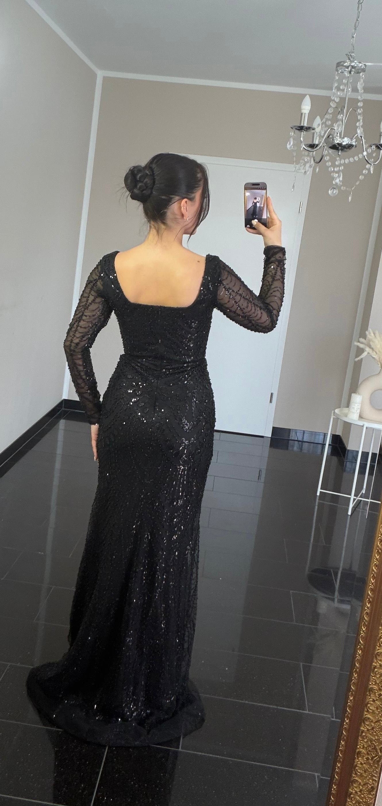 Elissa Schwarz