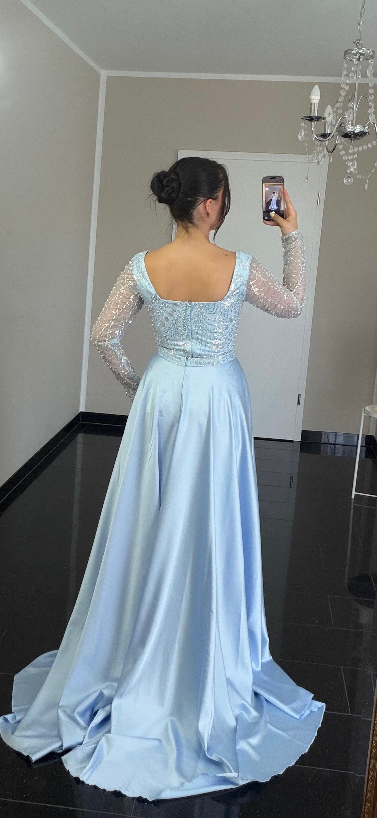 Elissa Babyblau
