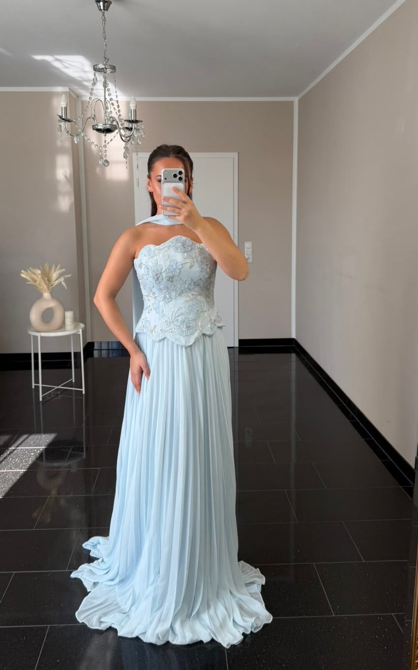 Lovisa Babyblau