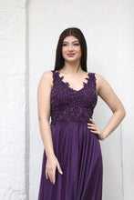 Lade das Bild in den Galerie-Viewer, Soraya Glitzer
